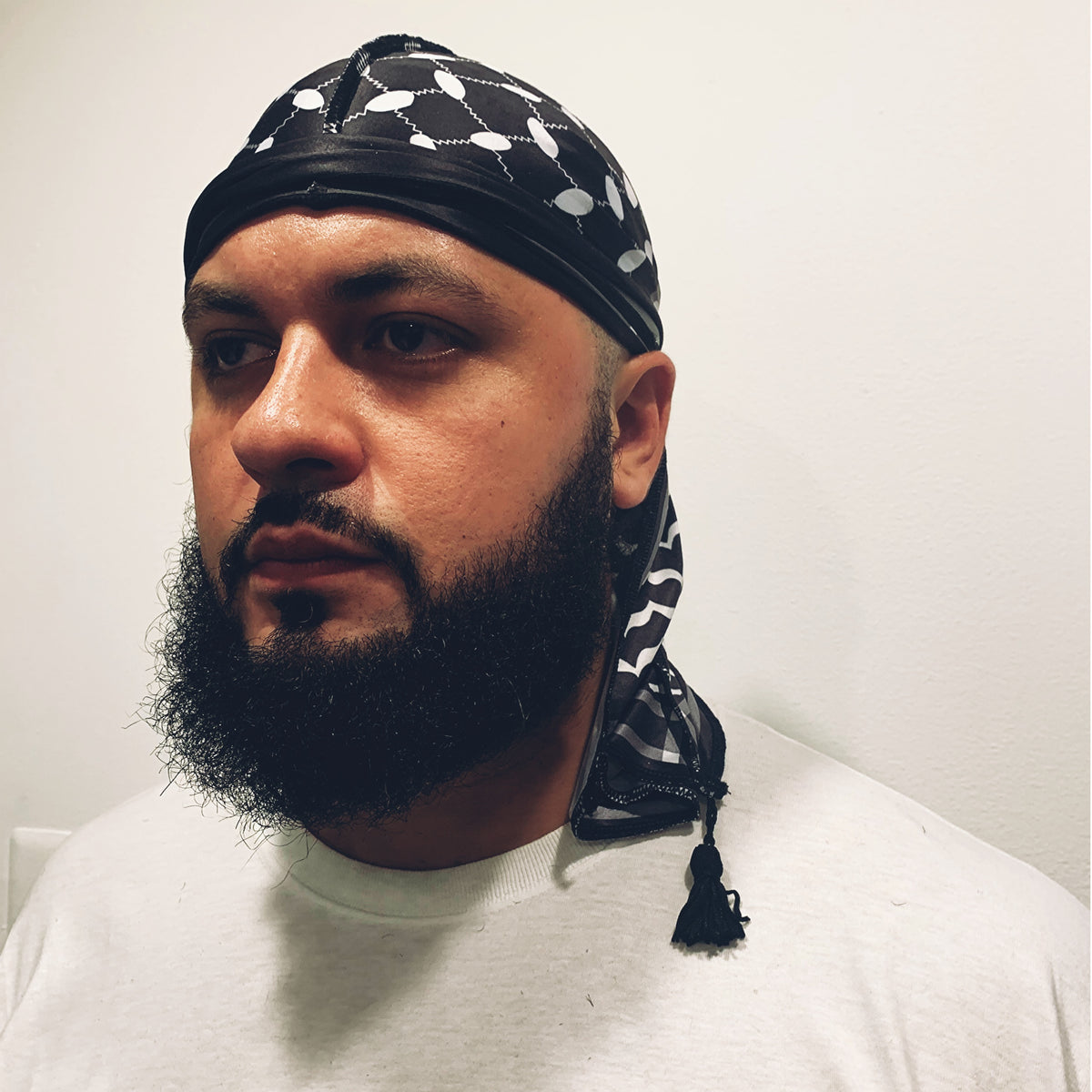 The Black Silky A-rag – AragApparel